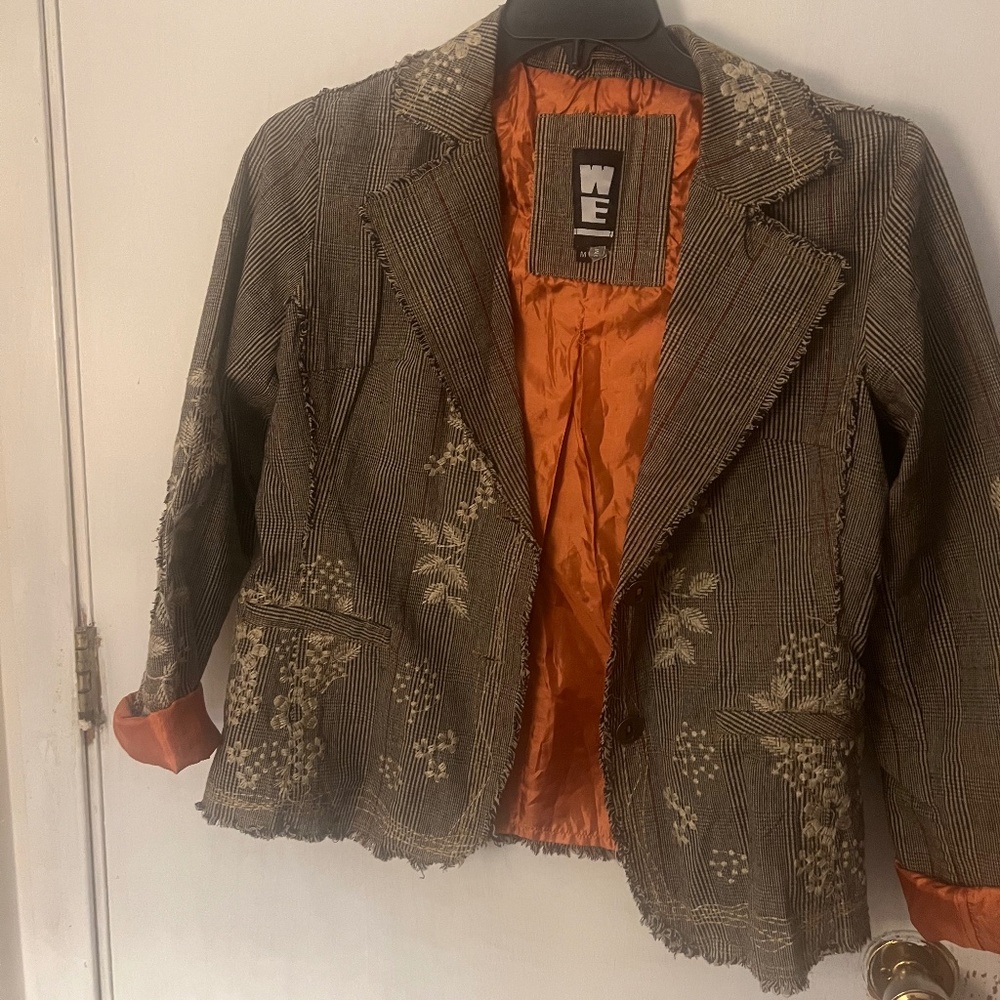 Fully lined ladies plaid blazer